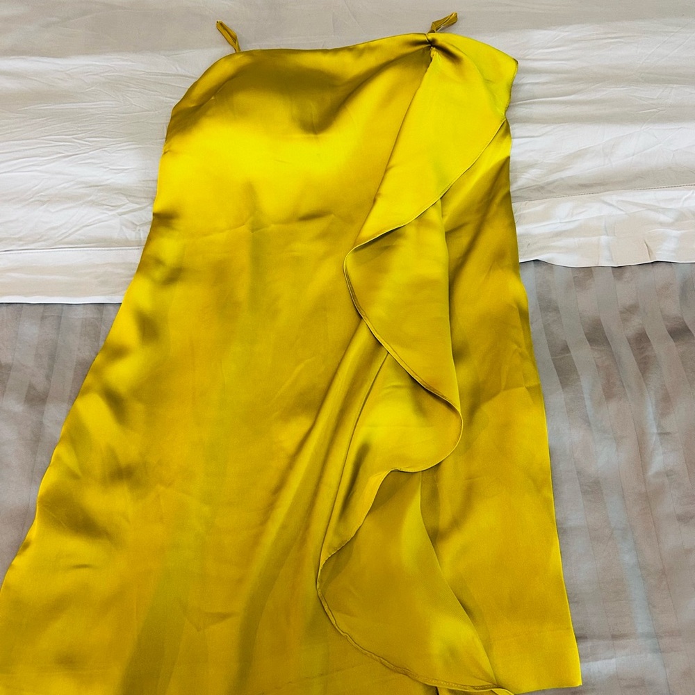 Elegant Yellow Dress